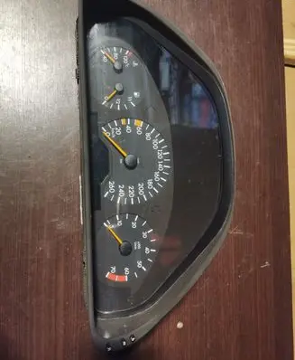Mercedes-Benz E W210 Speedometer (instrument cluster) 87001345
