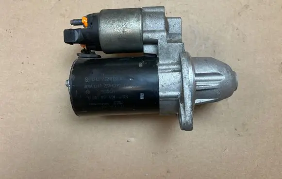 BMW 3 E92 E93 Starter motor 7521123 7594292 0001107424