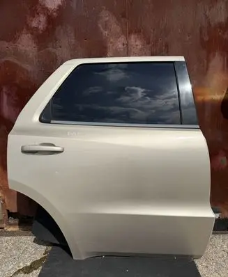 Dodge Durango III Rear door