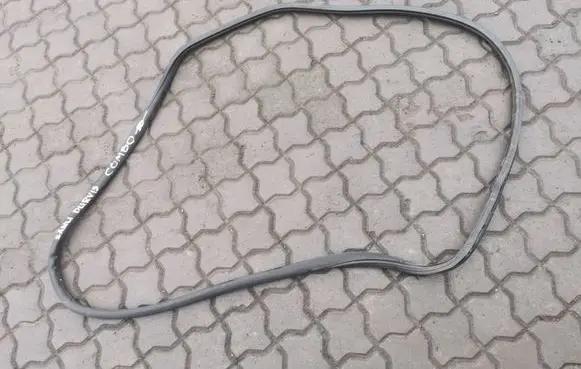Opel Combo E Sliding door rubber seal 