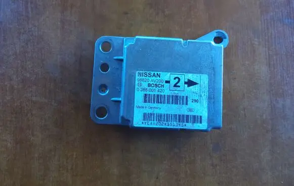Nissan Primera Airbag control unit/module 0285001420 98820AV200