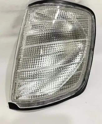 Mercedes-Benz E W124 Front indicator light A1248260543 4401606L W12493