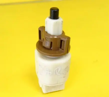 Toyota Yaris Brake pedal sensor switch 270-1 V76