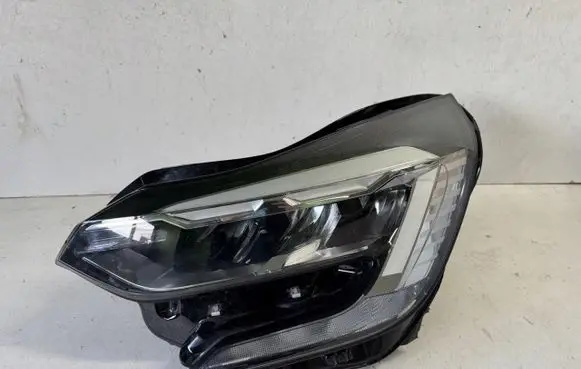 Renault Captur II Headlight/headlamp 260608054r
