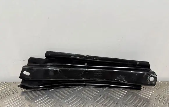 Audi Q5 SQ5 Radiator mount bracket 80A805527