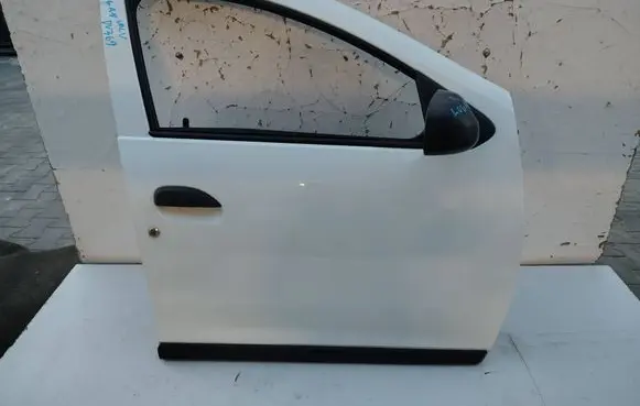 Dacia Logan II Front door