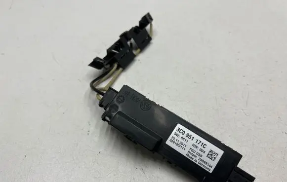 Volkswagen PASSAT B7 Alarm movement detector/sensor 3C0951171C 329100111 28093144