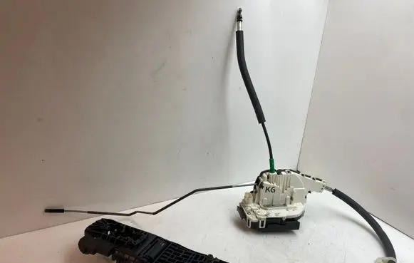Maserati Levante Rear door lock 670101185 57828A