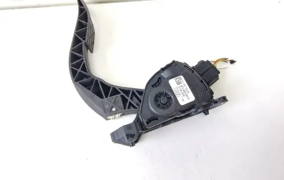 Audi A4 S4 B8 8K Accelerator throttle pedal 8K1723523