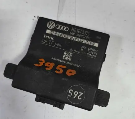 Volkswagen Golf V Gateway control module 1K0907530C 1K0907951