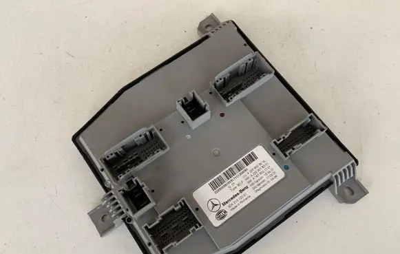 Mercedes-Benz S W222 SAM control unit A2229003916 A2229018301 A1679021701