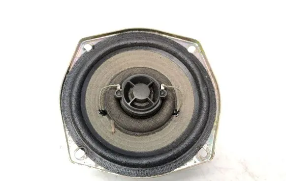 Mazda 929 Panel speaker 