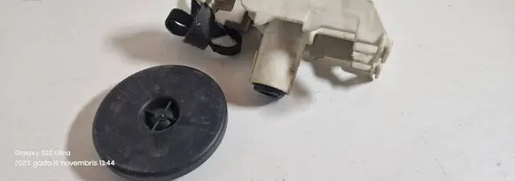 Volvo S80 Spare wheel bolt 8626133