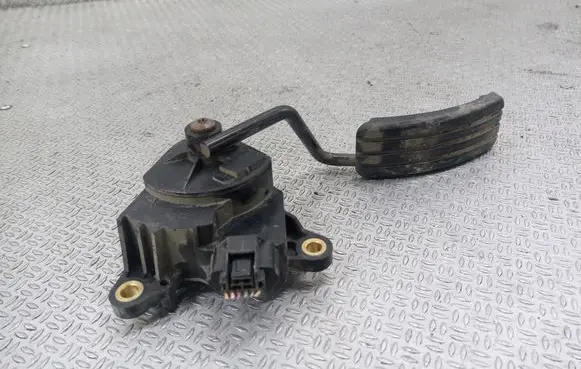 Renault Scenic II - Grand scenic II Accelerator throttle pedal 8200159645