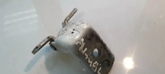 Nissan Note (E12) Front door upper hinge