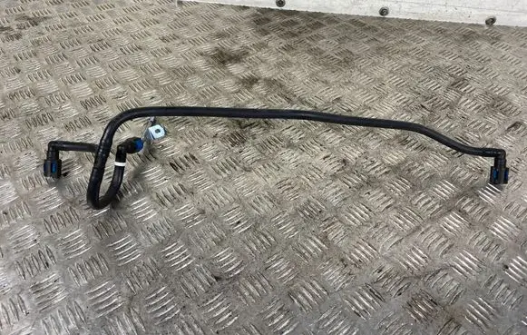 Subaru XV II Fuel line pipe 8GS2