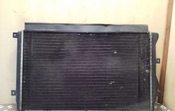 Coolant radiator