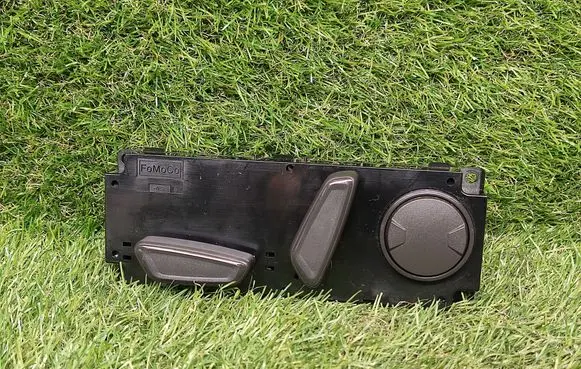 Ford Focus Seat control switch F1ET14B709AA