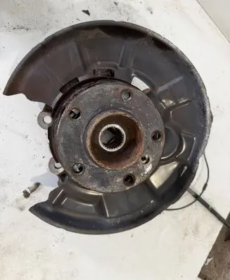 BMW 1 F20 F21 Rear wheel hub