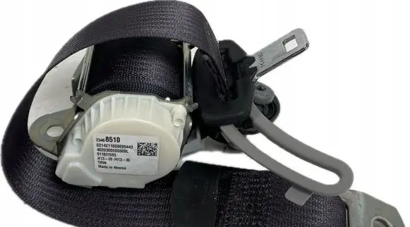 Cadillac Escalade IV Front seatbelt 23468510