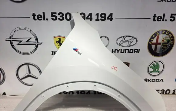 BMW X1 U11 Fender
