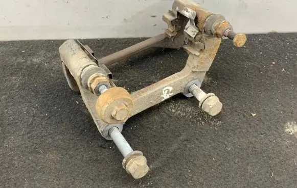 Audi A6 S6 C7 4G Brake caliper pad carrier rear 8K0615425