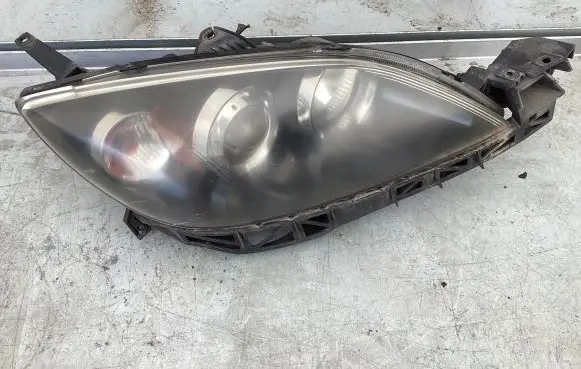 Mazda 3 I Headlight/headlamp