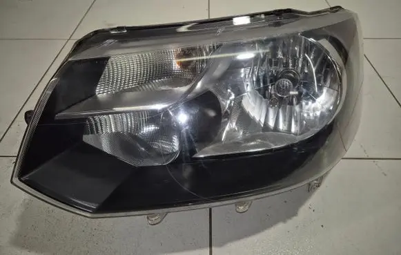 Volkswagen Transporter - Caravelle T5 Headlight/headlamp 7E1941015H 1300508074 7E0941607