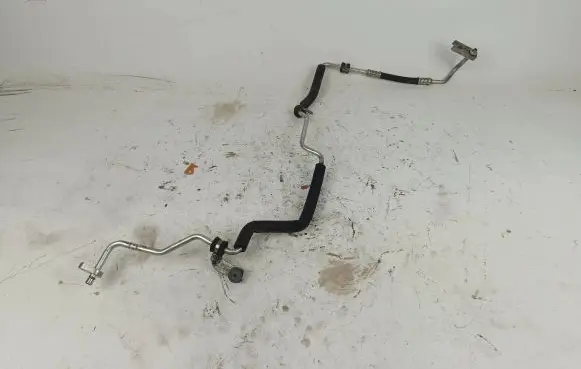 Maserati Levante Air conditioning (A/C) pipe/hose 670003216 6G2216