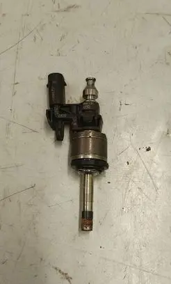 Seat Ateca Fuel injector 0261500443