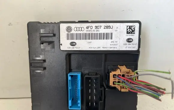 Audi A6 S6 C6 4F Comfort/convenience module 4F0907289J 4F0910289J