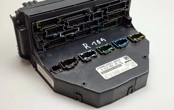 Mercedes-Benz E W212 Fuse module A2129003814 A2129015504