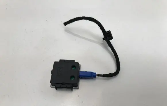 Aerial GPS antenna