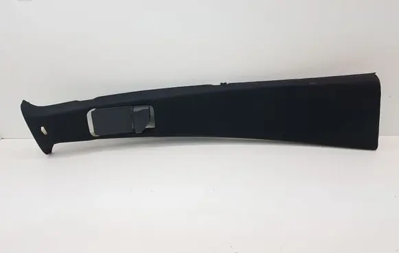 Mercedes-Benz ML W164 (B) pillar trim (top) A1646909825