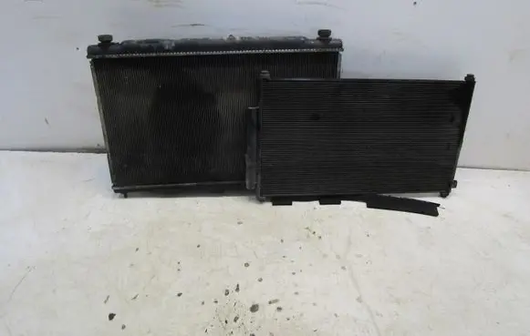 Honda CR-V Coolant radiator MF022740