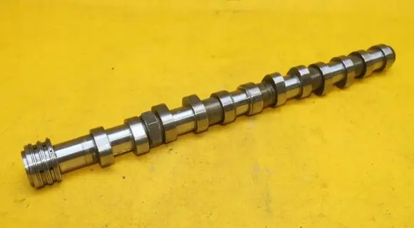 Ford Galaxy Camshaft 022102A