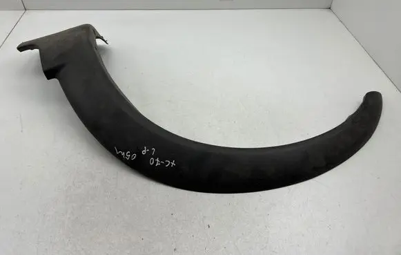 Volvo XC70 Front arch trim 30678043 9190877 8620128
