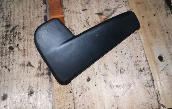 Skoda Octavia Mk3 (5E) Engine bonnet (hood) release handle 6R1823533