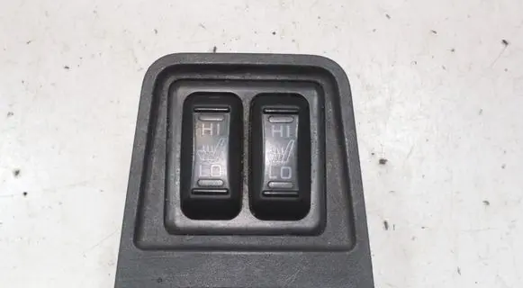 Mitsubishi Outlander Seat heating switch 8050A215ZZ
