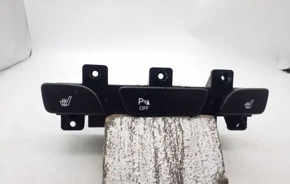 Hyundai ix35 Seat heating switch 933102Y100 3831D21110