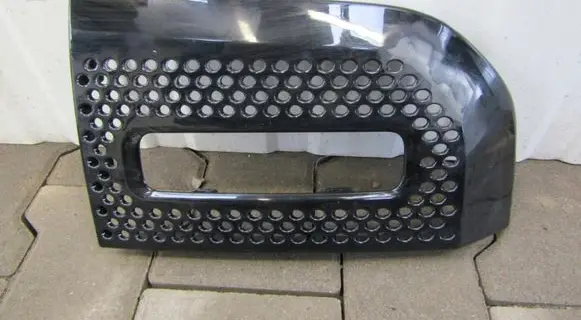 Land Rover Defender Front fog light trim/grill L8B2-15B216-A