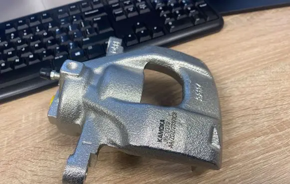 Toyota Land Cruiser (J120) Front brake caliper JBC0379