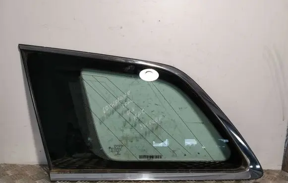 Jeep Grand Cherokee Rear side window