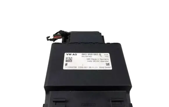 Audi A4 S4 B8 8K Voltage converter/converter module 8K0959663B