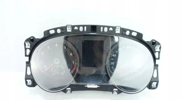 Volkswagen Golf Sportsvan Speedometer (instrument cluster) 517920740D