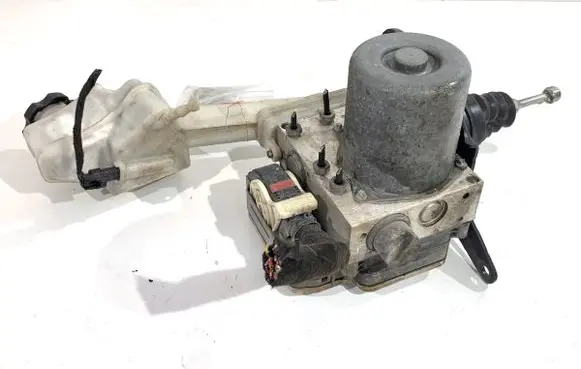 Opel Insignia B Brake booster 84916673