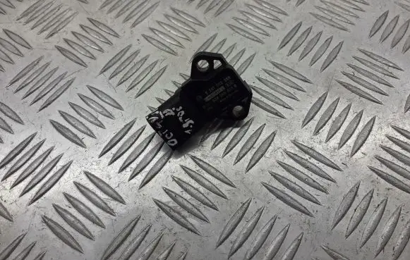 Skoda Octavia Mk2 (1Z) Air pressure sensor 038906051B