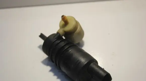 Windscreen/windshield washer pump