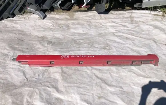 Volkswagen PASSAT B7 Front sill (body part) 3AA853092C