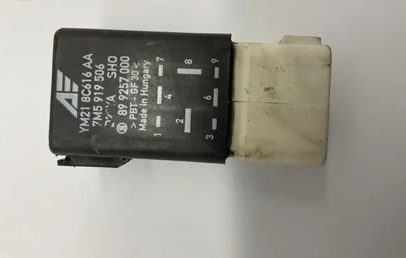 Glow plug pre-heat relay